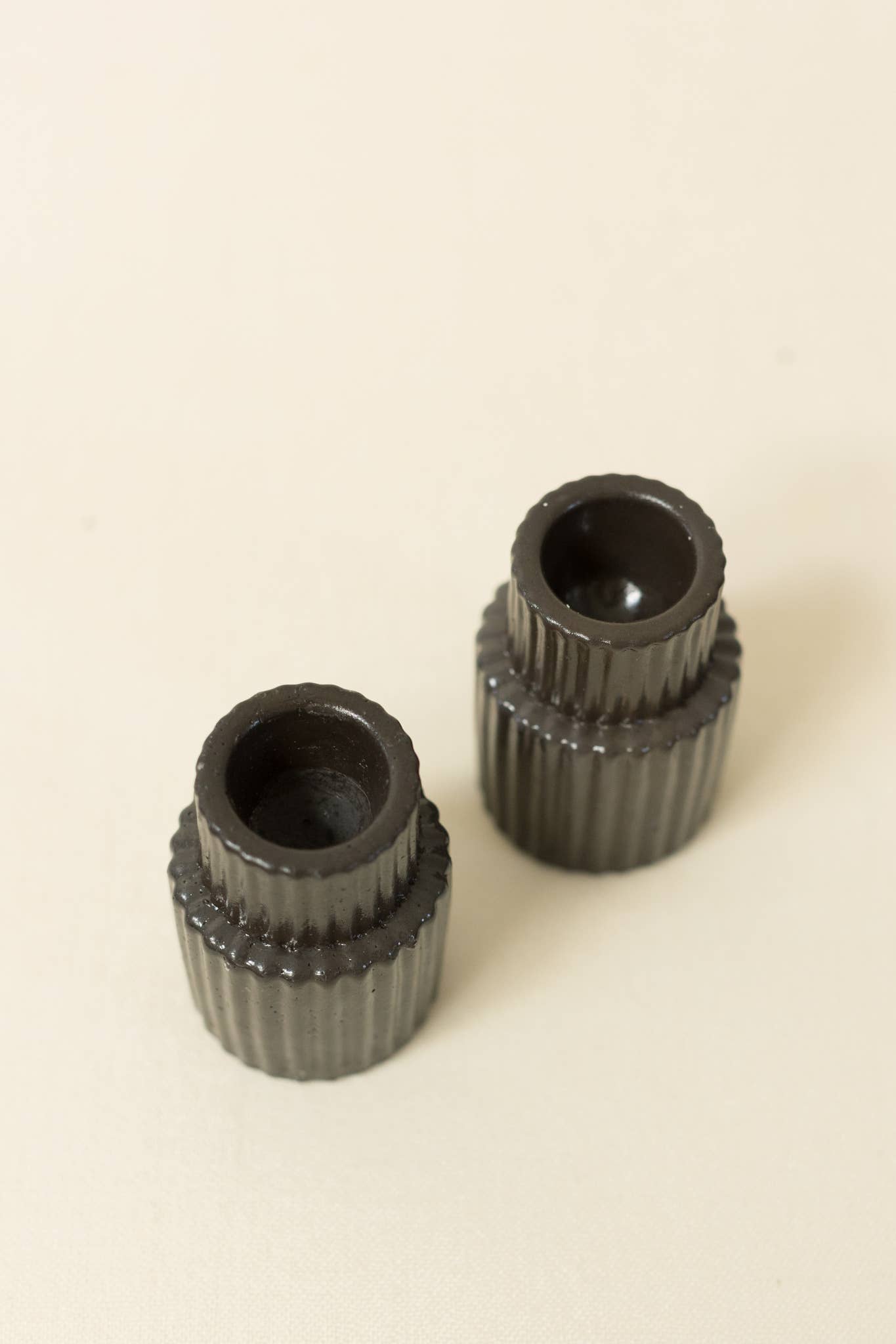 fig + stone – wholesale Ljushållare – Heartwell avsmalnande ljusstake4