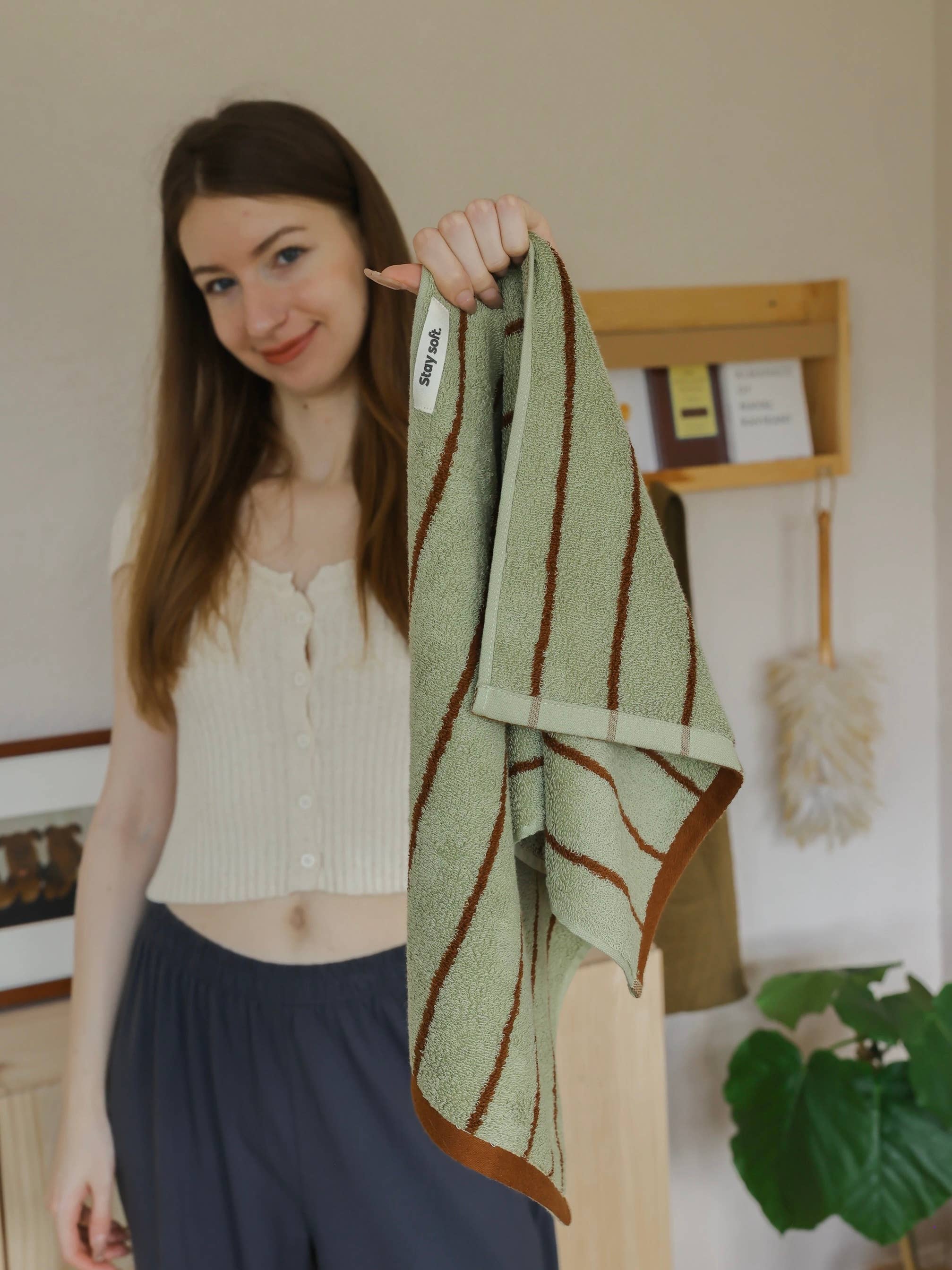 INSPECIAL HOME - Wholesale Bath Towel - 100% Cotton Retro Earthy-tone Pinstripe Soft Plush Towel 23