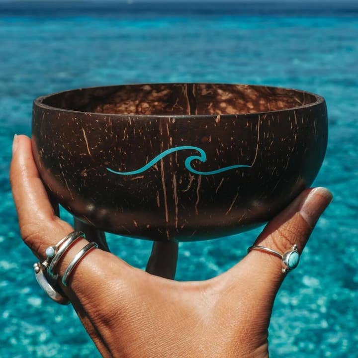 Wave Coconut Bowl for wholesale by Coconut Bowls