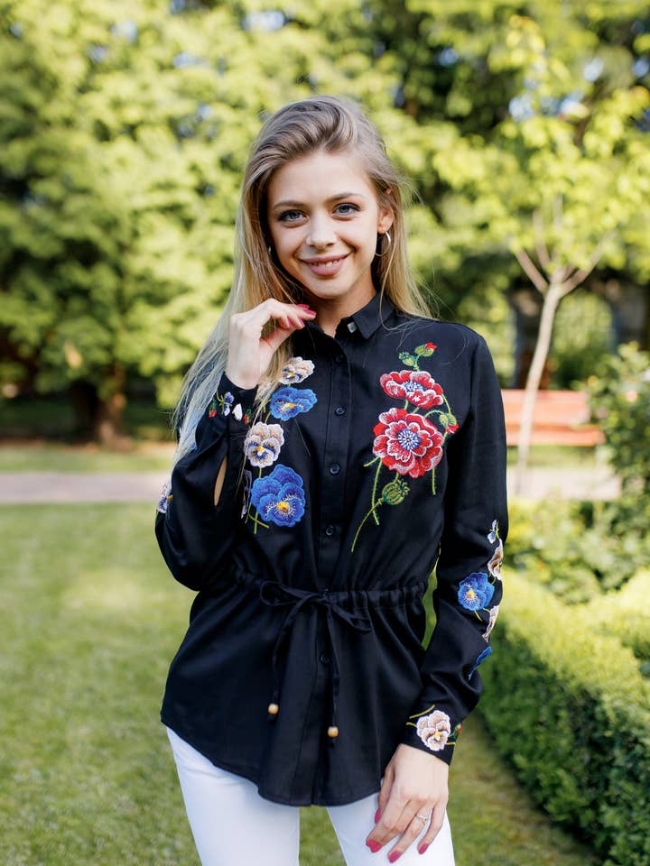 Blusa Negra Bordada Felicia para venta al por mayor de Galychanka