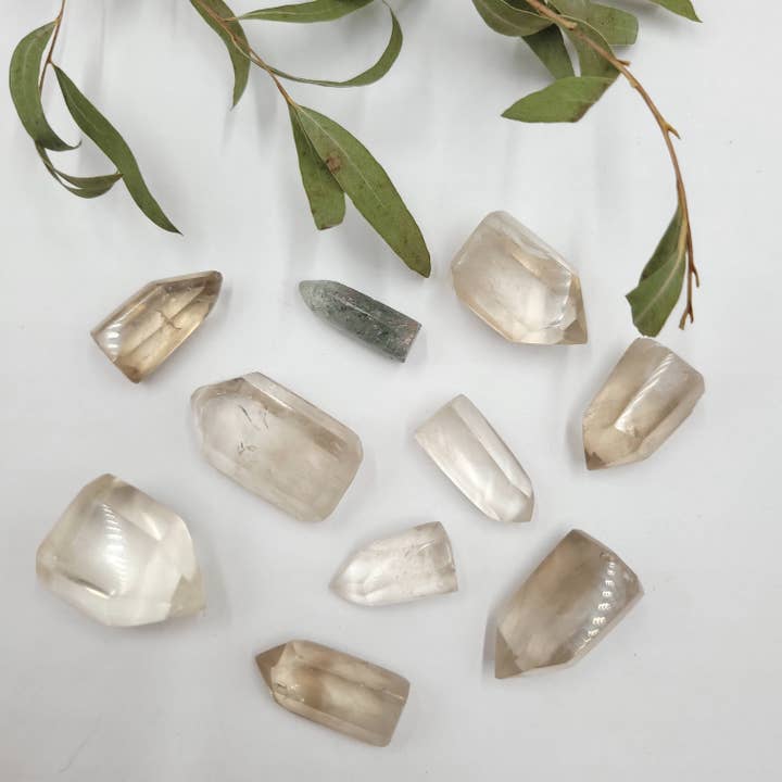 Naturlige citrinpolerede spidser - 10 stykker for engroshandel hos Funky Stuff