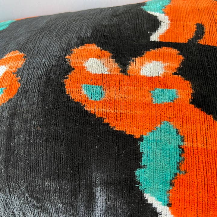 Samarra Home - Wholesale Throw Pillow Cover - Squirrel Pillow Cover, Animal Ikat Velvet Pillow