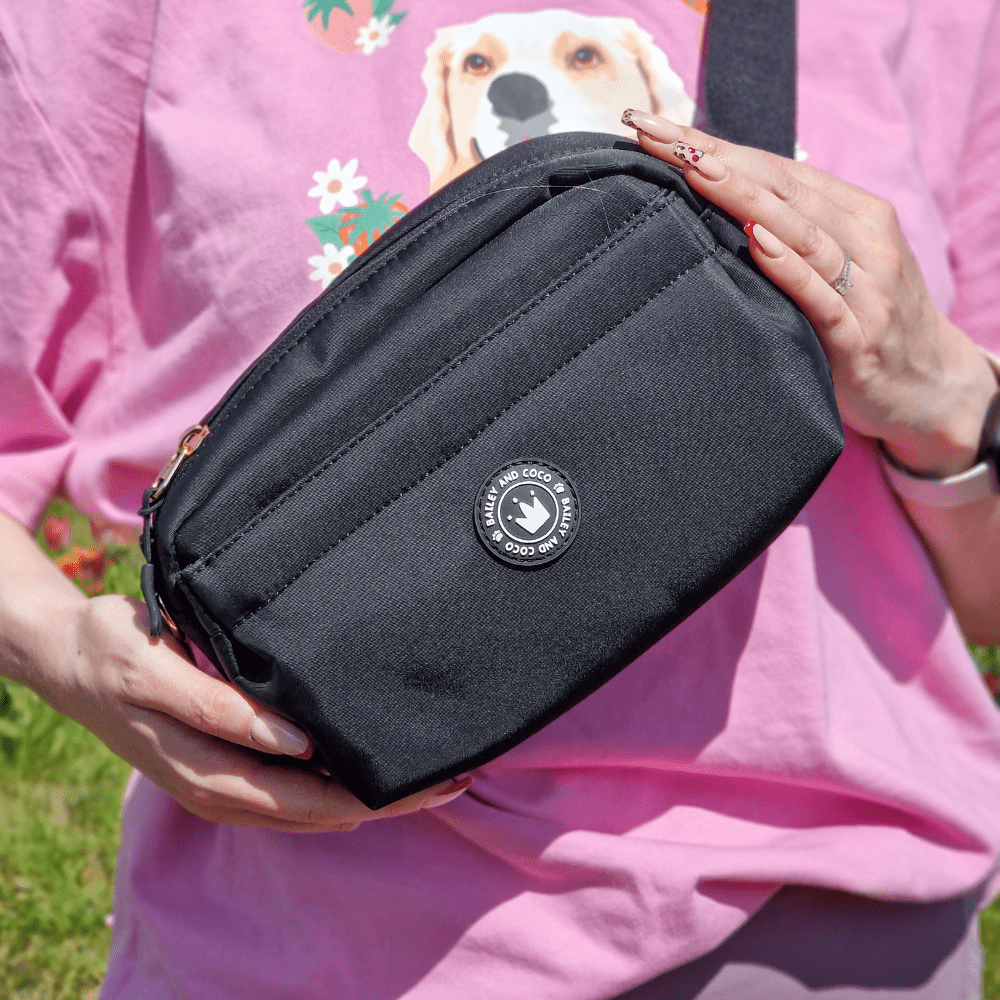 Bailey and Coco – wholesale Pet treat bag – Dog – Magnetic Snap Dog Walking Bum Bag - Black5