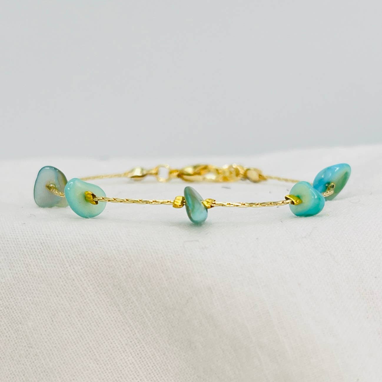 Loli - Wholesale Link & Chain Bracelet - Cobra Chain Bracelet Turquoise Stone Adjustable 0