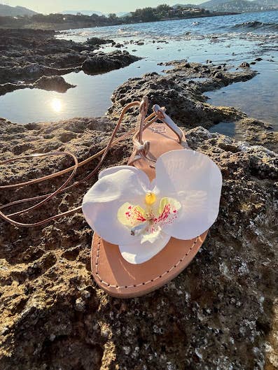 „CYNTHIA“ BRONZEFARBENE SCHNÜR-SANDALEN für den Großhandel von SIBYLLADELPHICA