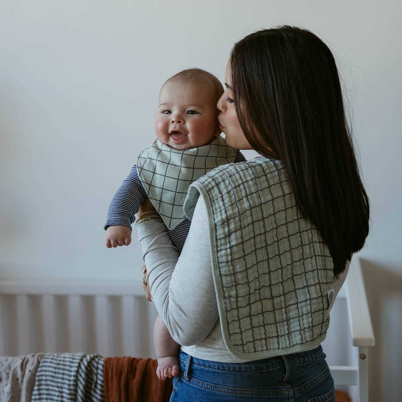 Parker Baby Co. - Wholesale Burp Cloth Set - Baby - Pebble Set - Muslin Burp Cloths (4 Pack)7