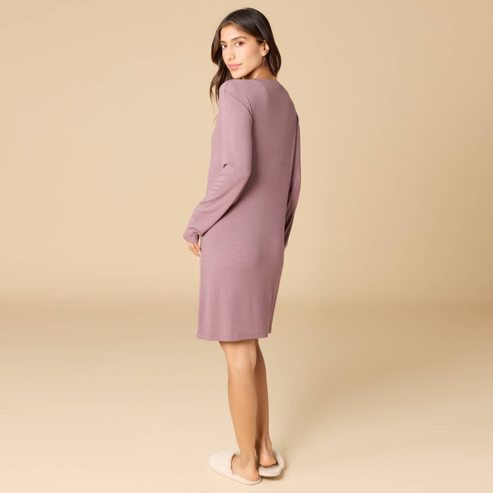 Softies – Engroshandel Natkjole - Dame – Sleep Soft Classic V-hals natkjole til kvinder2