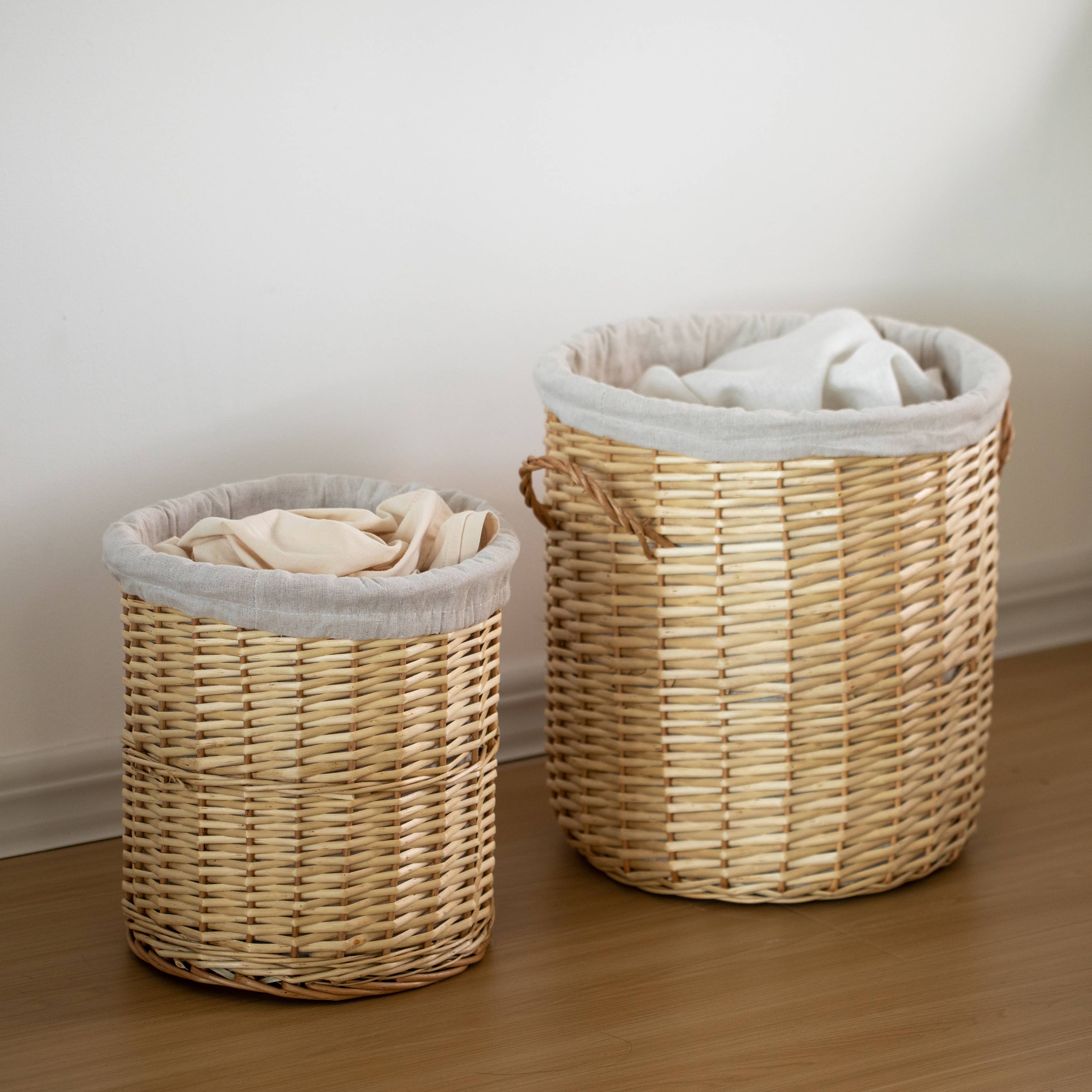 Quickway Imports – wholesale Laundry basket – Willow Wicker Laundry Basket with Lid and Side Handles2