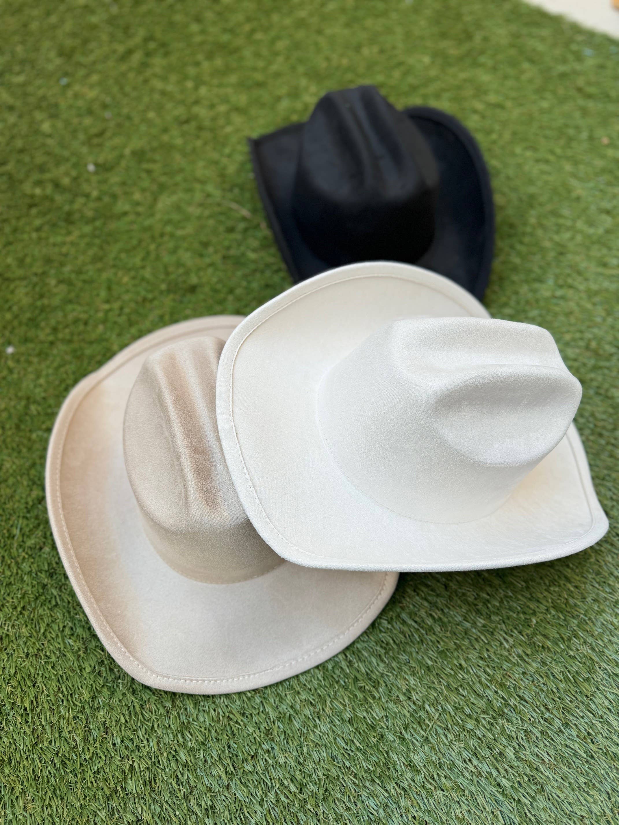 Love and Thyme - Wholesale Cowboy Hat - Women's - Best Seller! Vegan Suede Solid Color Western Cowboy Hat
2