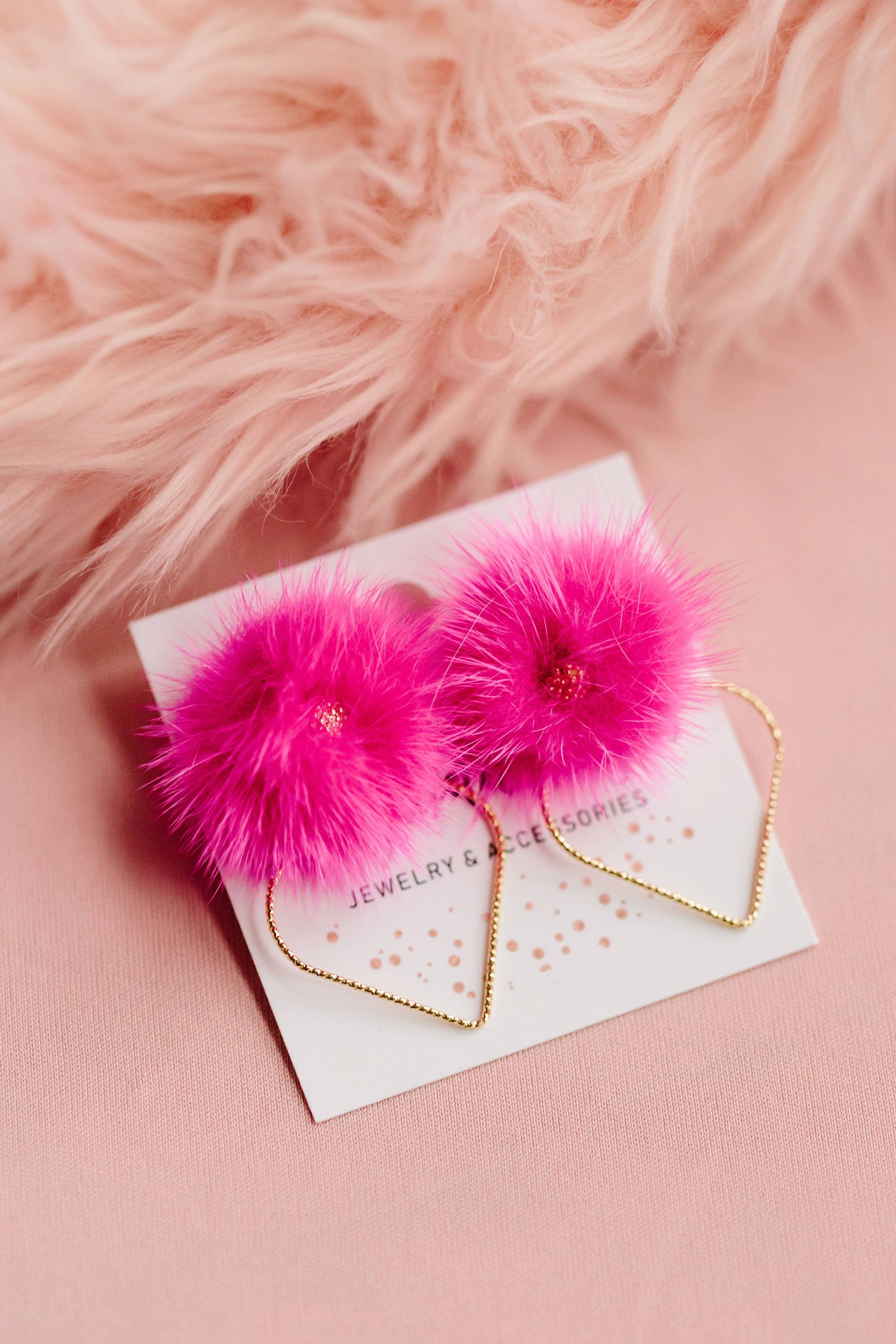 Colorful and Funky: 15 Super Fun DIY Pom Pom Jewelry