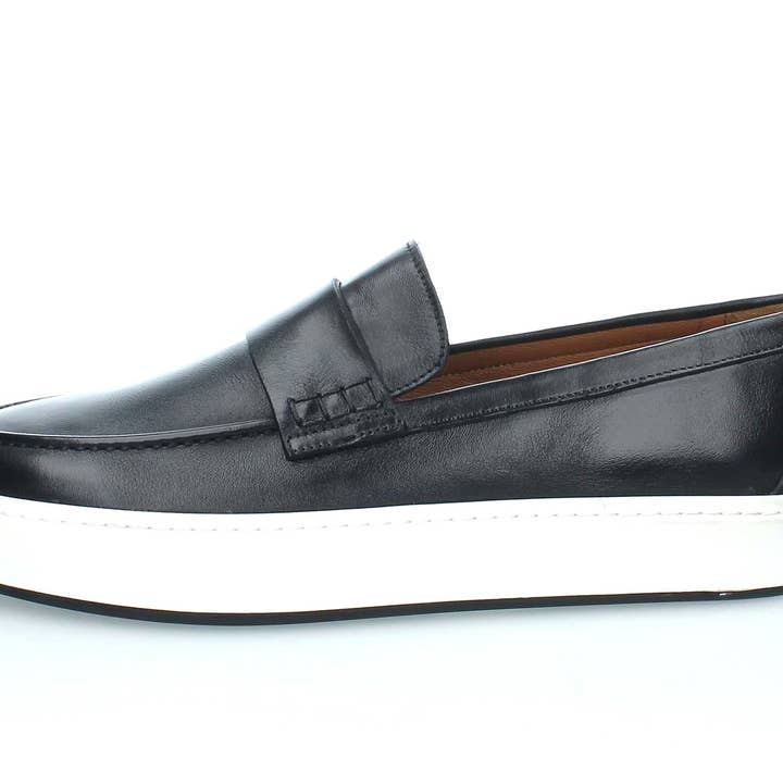 UrbanVenture | 2294 for wholesale by Philip Marco