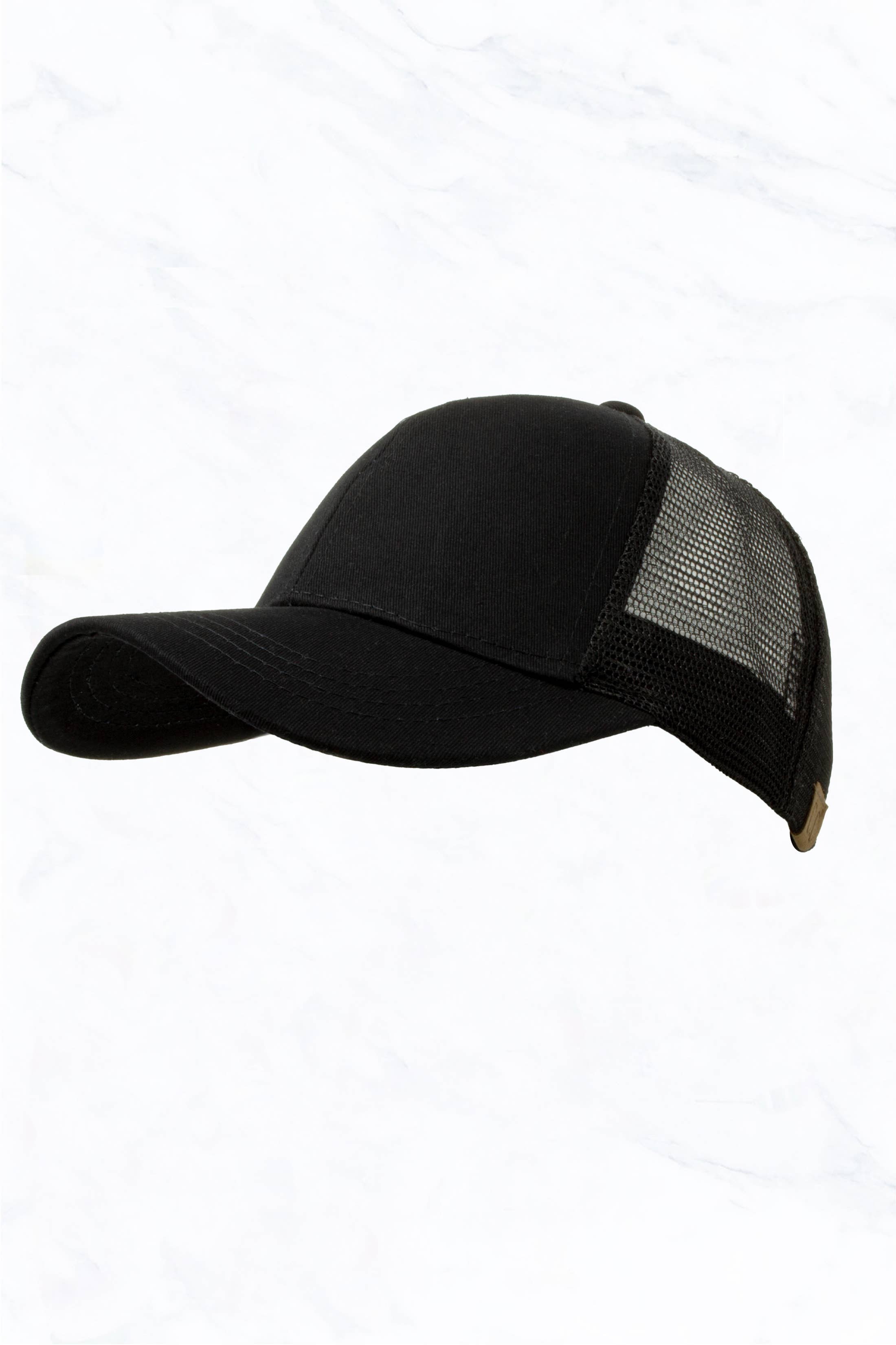 Suzie Q USA – wholesale Hästsvanskeps - Dam – Suzie Q USA CC-märke keps med hål för hästsvans och nät12