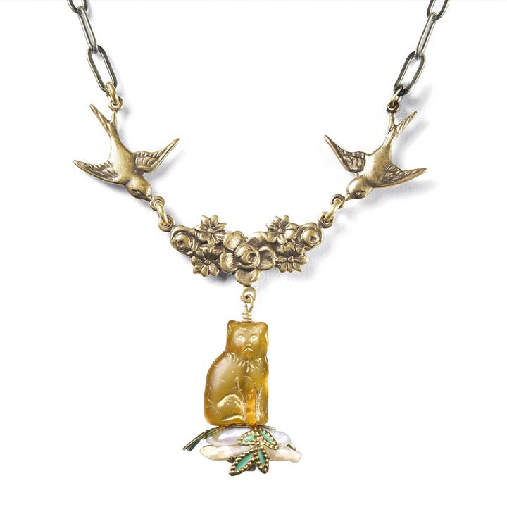 NoMonet - Wholesale Pendant/Charm Necklace - Fairyland: Birds Shooing Cats on Coral or Pearl Necklace