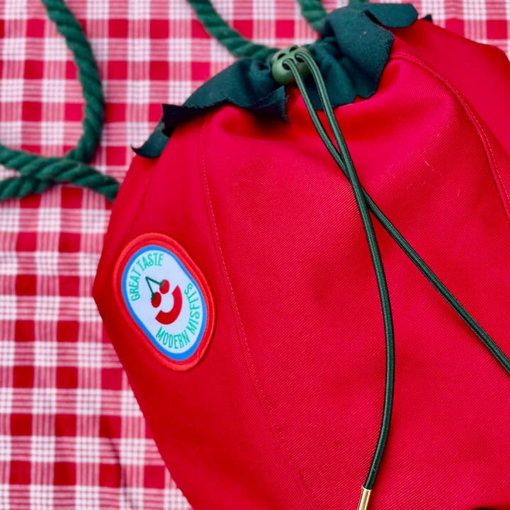 Modern Misfits - Wholesale Crossbody bag – Women's - Tomato Season Round Red Satchel3