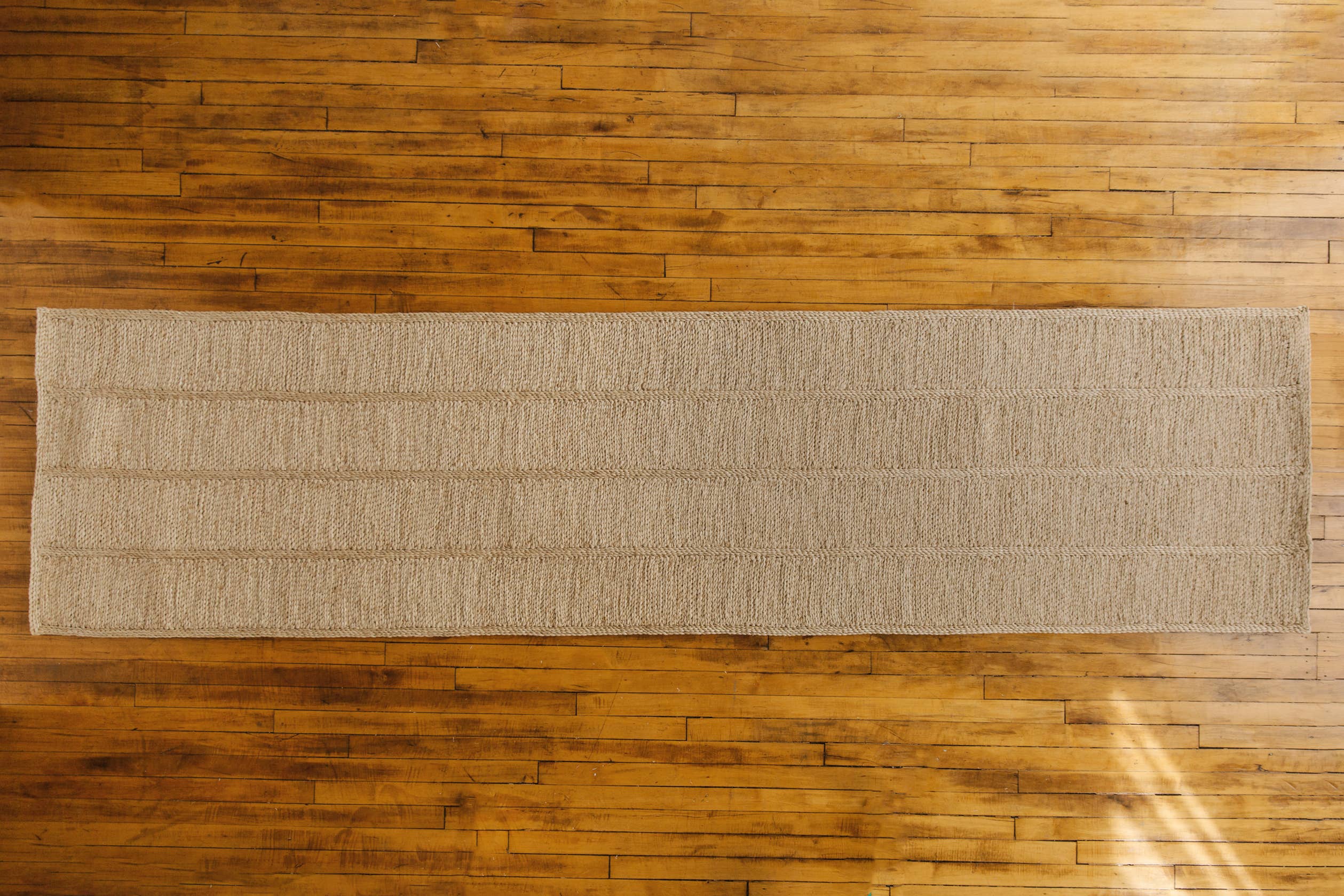 Will & Atlas - Vente Tapis de couloir - Coureur de 9 pieds en jute, crêtes4