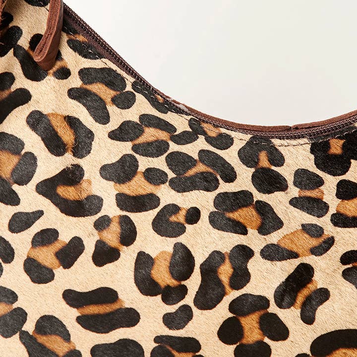 LS Western - Wholesale Shoulder bag – women's - LC-ADBGA214 American Darling Hobo Bag Hair-On Hide with Tooled Leather Strap5