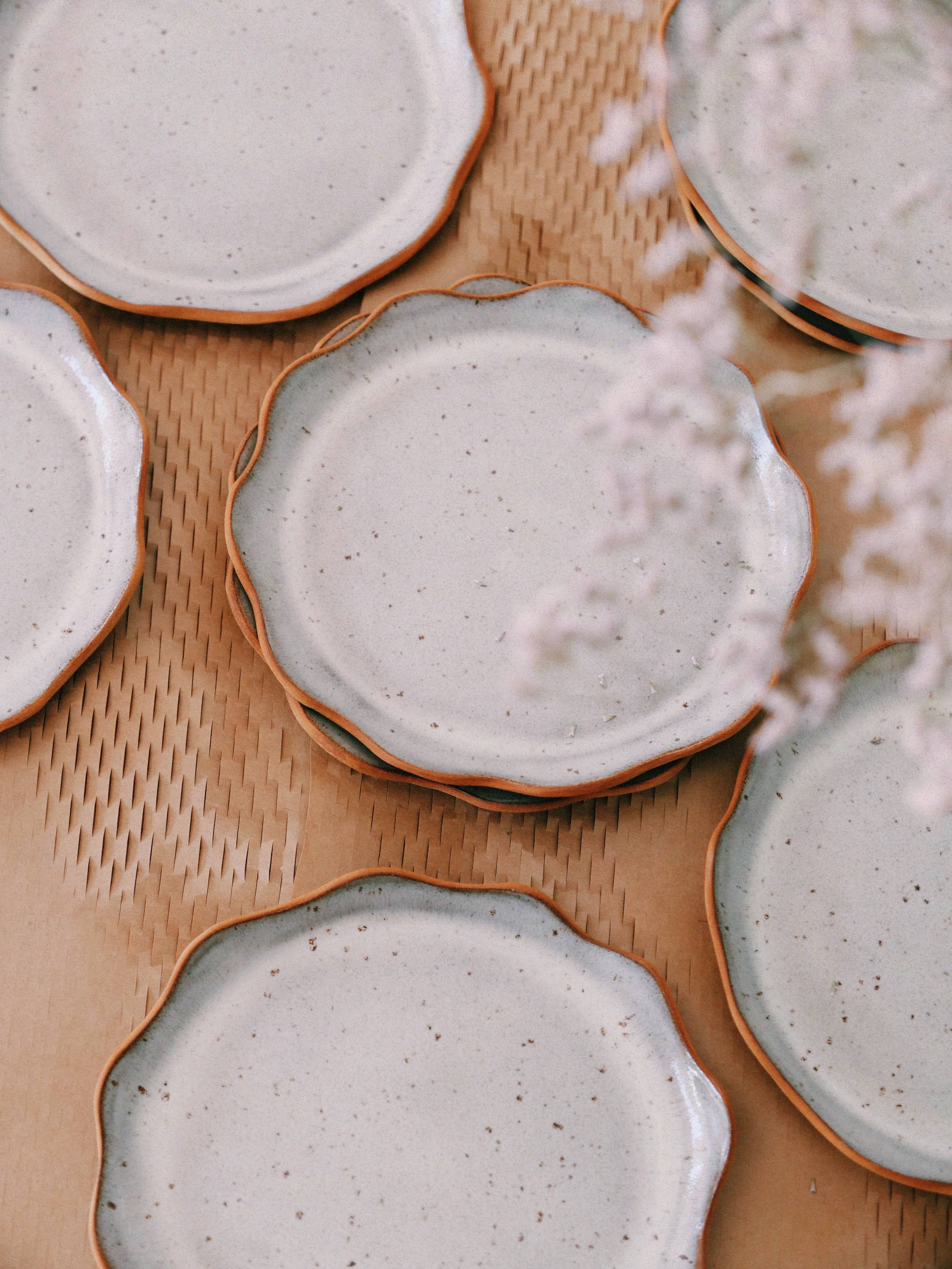 Ohyoko ceramics - Vente Plats - Assiettes en céramique artisanale avec bords ondulés21