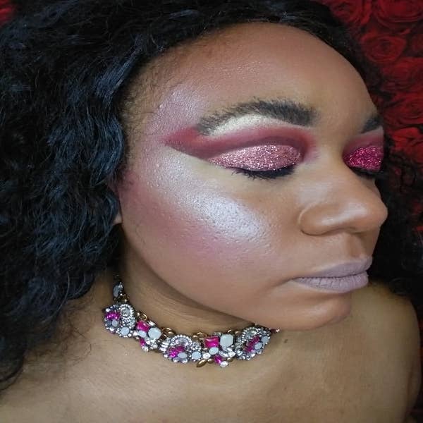 Elise Pink - Wholesale Eyeshadow Palette - Glitter Eyz Eyeshadow Palette with Rhinestones 1