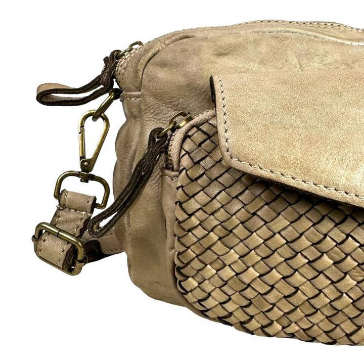 Chenson & Gorett - Wholesale Shoulder Bag - Women's - Vintage Washed Leather Women's Shoulder Bag. Summer Sales3