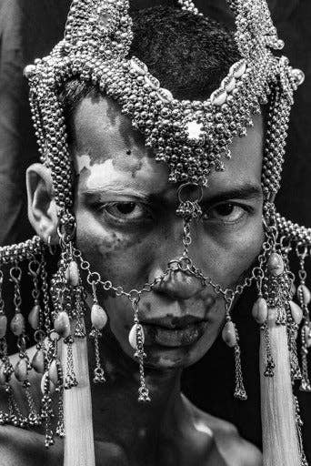 OBJECT & DAWN - Wholesale Tiara - Women's - Jas Modular Headpiece System w/Face Chain in Pearl6