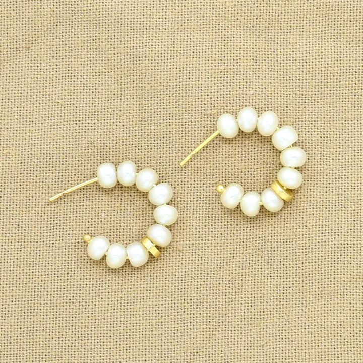 Schmuckoo Berlin - Wholesale Hoop Earrings - Pearl Gold Plated Hoop Earrings1