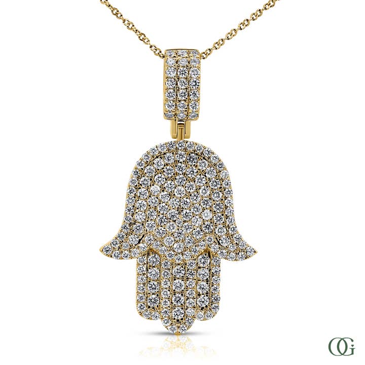 Ciondolo con Diamanti Coltivati in Laboratorio Hamsa (1,5 CTW) per la vendita all'ingrosso da parte di Orchid Gems Fine Jewelry