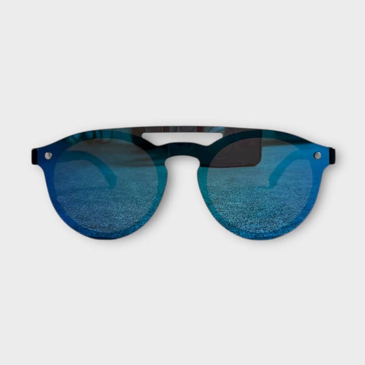 Occhiali da sole in legno PORTO CERVO Acqua Blu per la vendita all'ingrosso da parte di BOTTEGA SMERALDA