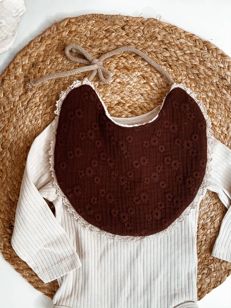 PETITE EvelinaApparel - Venta al por mayor Babero - Bebés - Babero Bebé/Flores bordadas11