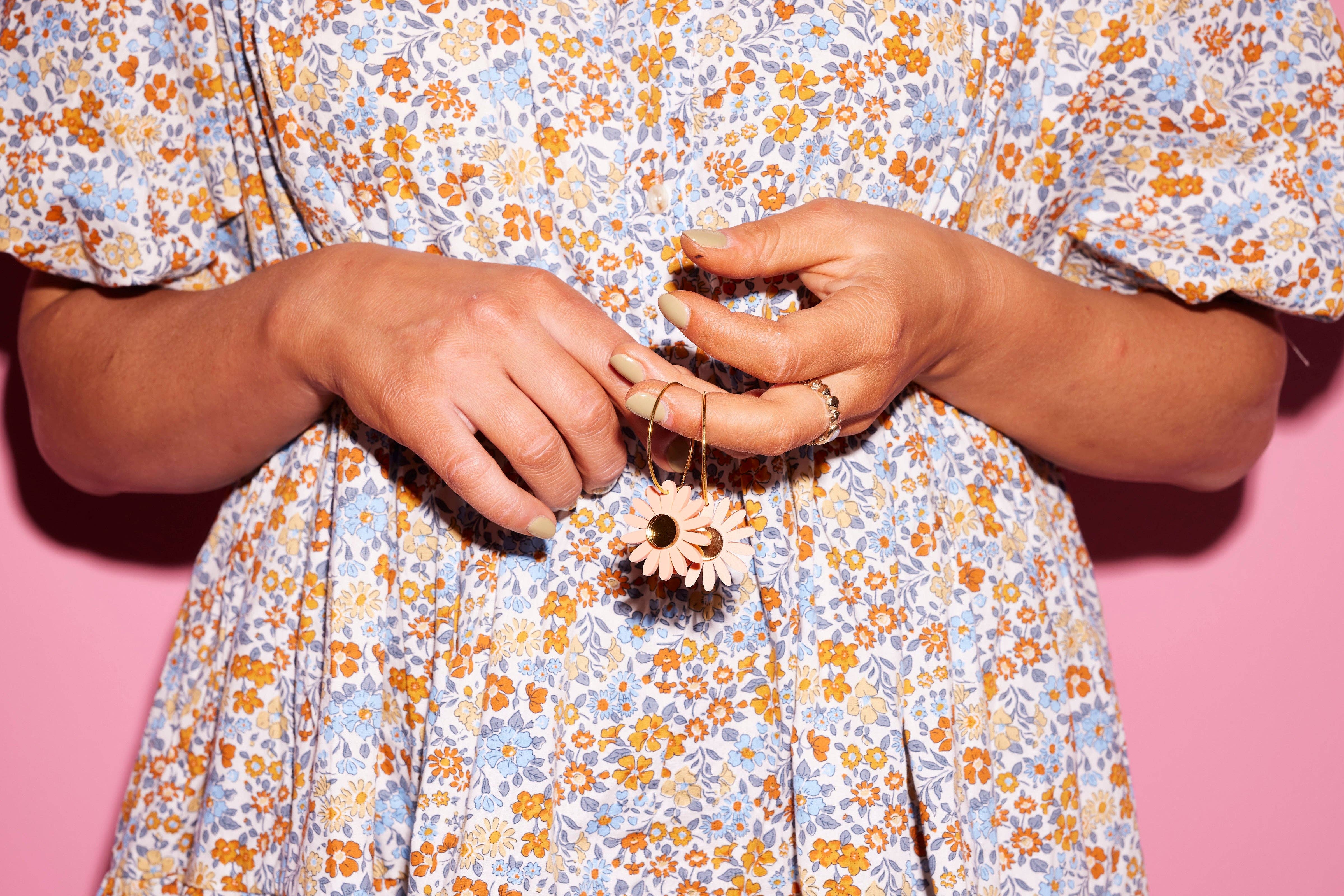 Emeldo - Wholesale Hoop Earrings - Daisy Hoops // Select Daisy Colour + Hoop14