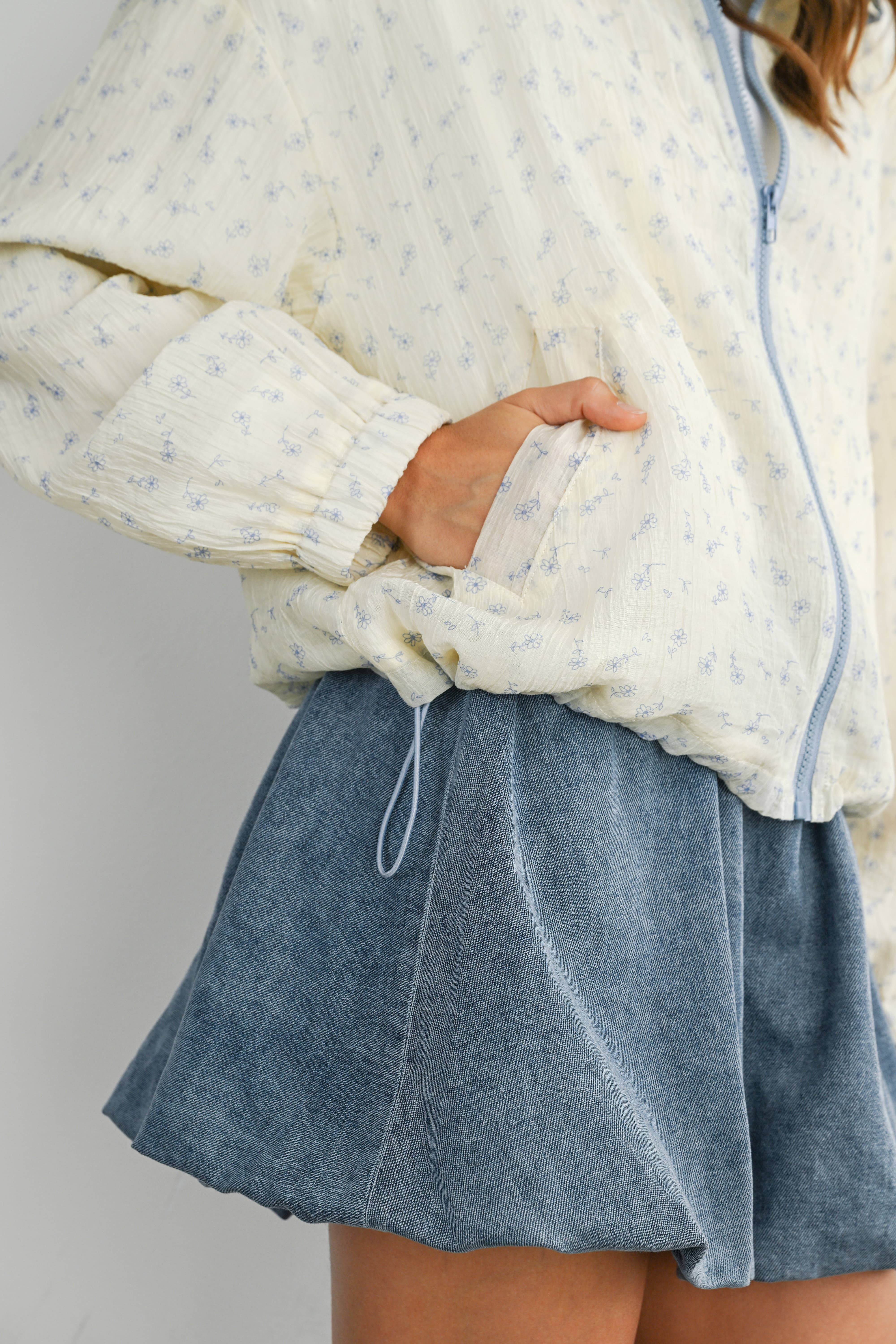 BUTTERMELON - Wholesale Jacket - Women's - Floral Zip-Up Collared Jacket - BMJ788221