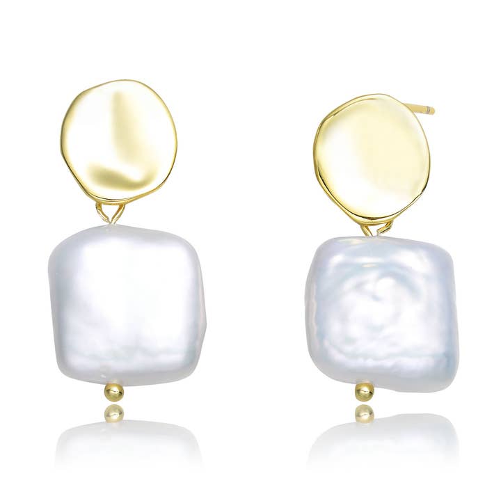 Boucles d'oreilles en argent sterling plaqué or avec perles d'eau douce pour la vente par Genevive