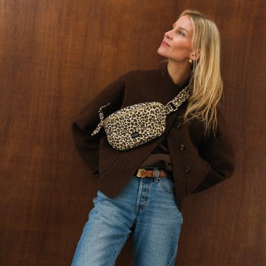 Love Explorers - Wholesale Belt Bag - Women's - Banana bag - beige leopard7