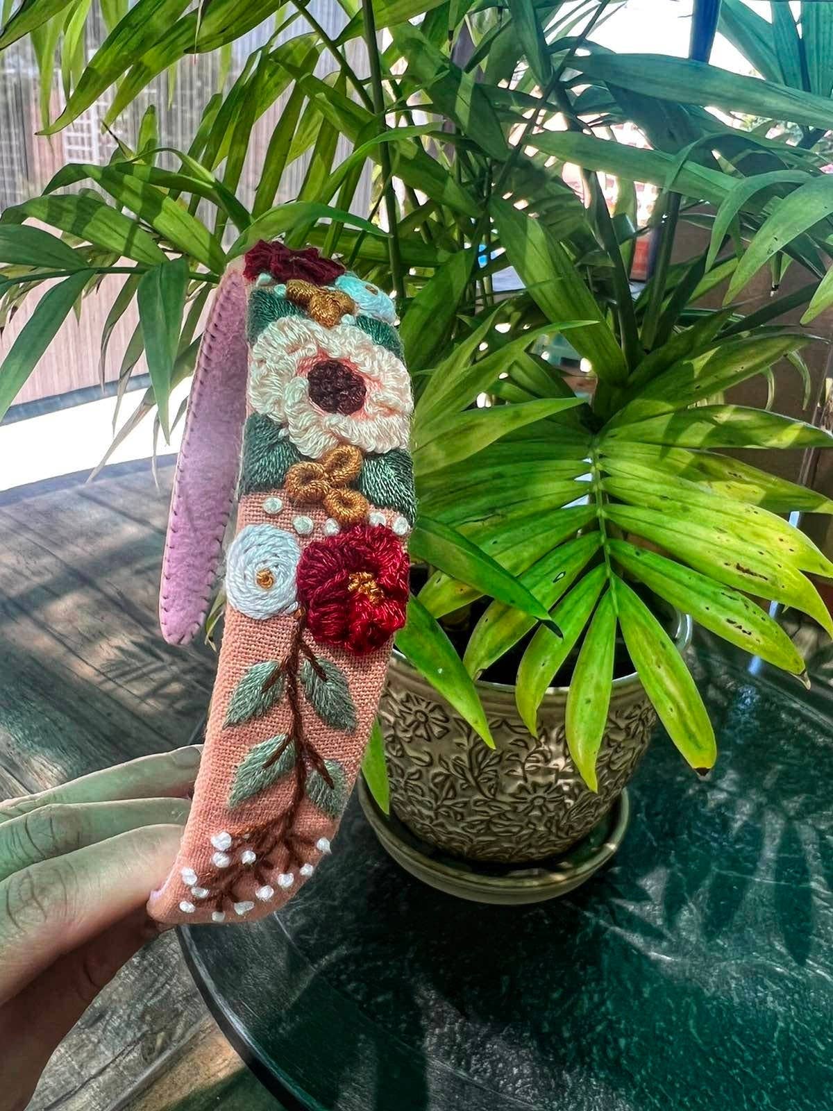 Quince Fables - Venta al por mayor Cinta para el pelo - Mujer - Diadema bordada con flores en 3D, Colección Amelia ✅1