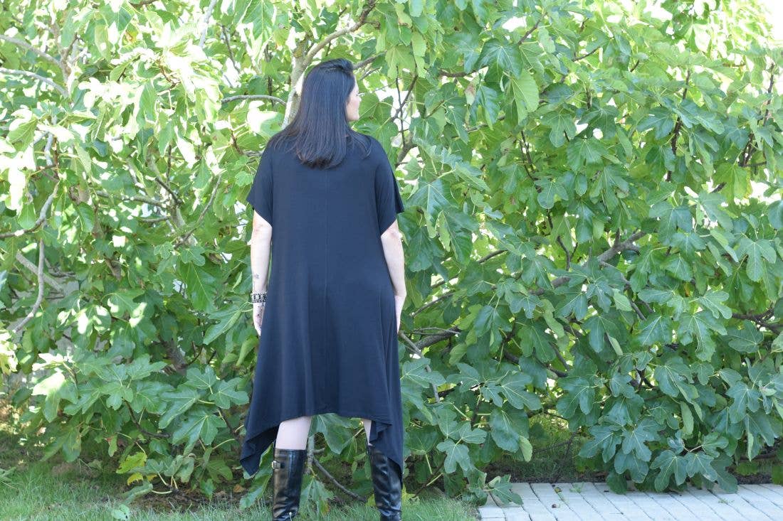 Torster & Ribeiro, Lda - CurvyShion – Großhandel Kleid – Damen – Großes Größen Kleid DORA – Größe L bis 5XL, asymmetrisches Design4