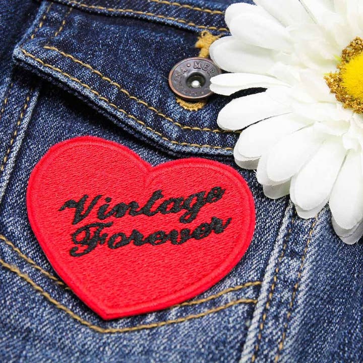 Vintage Forever Heart Opstrijkbare geborduurde patch voor wholesale door Project Pinup