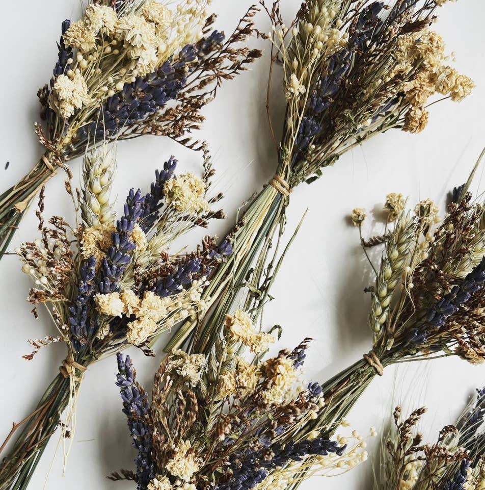 Hazel & Twine - Wholesale Dried/Pressed Flowers - Florist Pick - Mini Dried Flower Bunch - Natural Tones 8