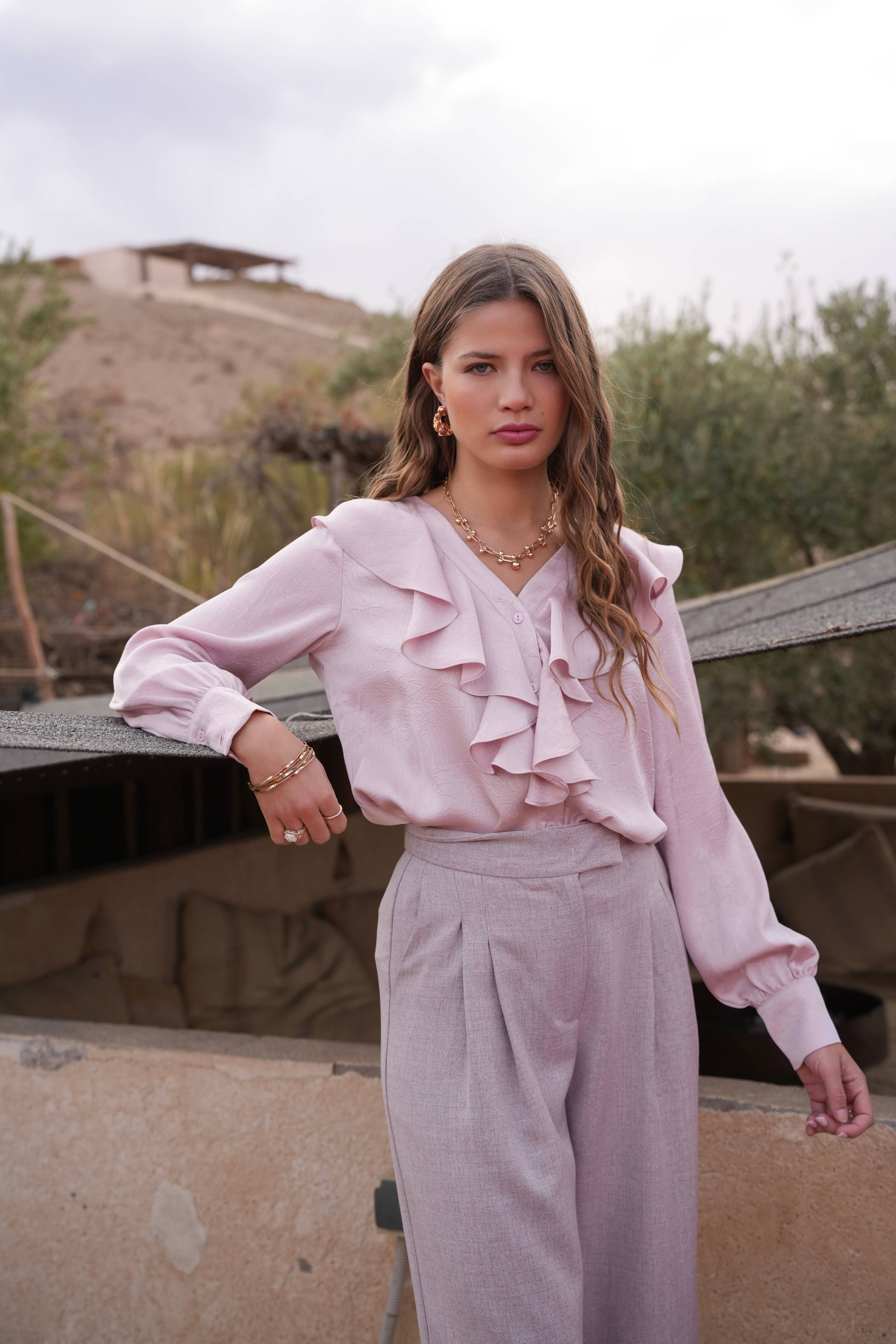 LULUMARY - Wholesale Button Down Shirt - Women's - Ruffled blouse CH35613