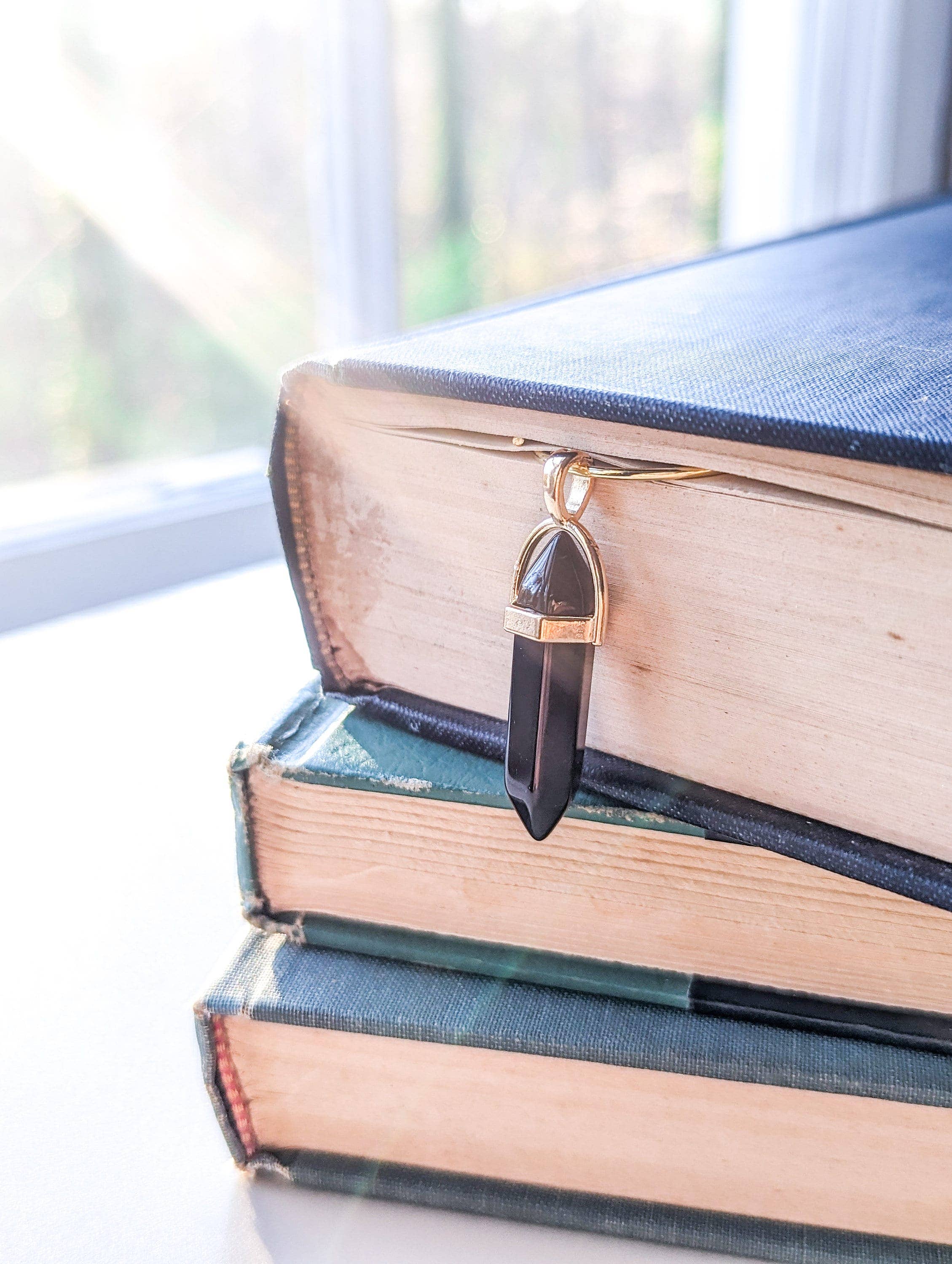 Bookish Trinkets - Wholesale Bookmark - Crystal Pendant Metal Bookmark Teardrop Page Clip0