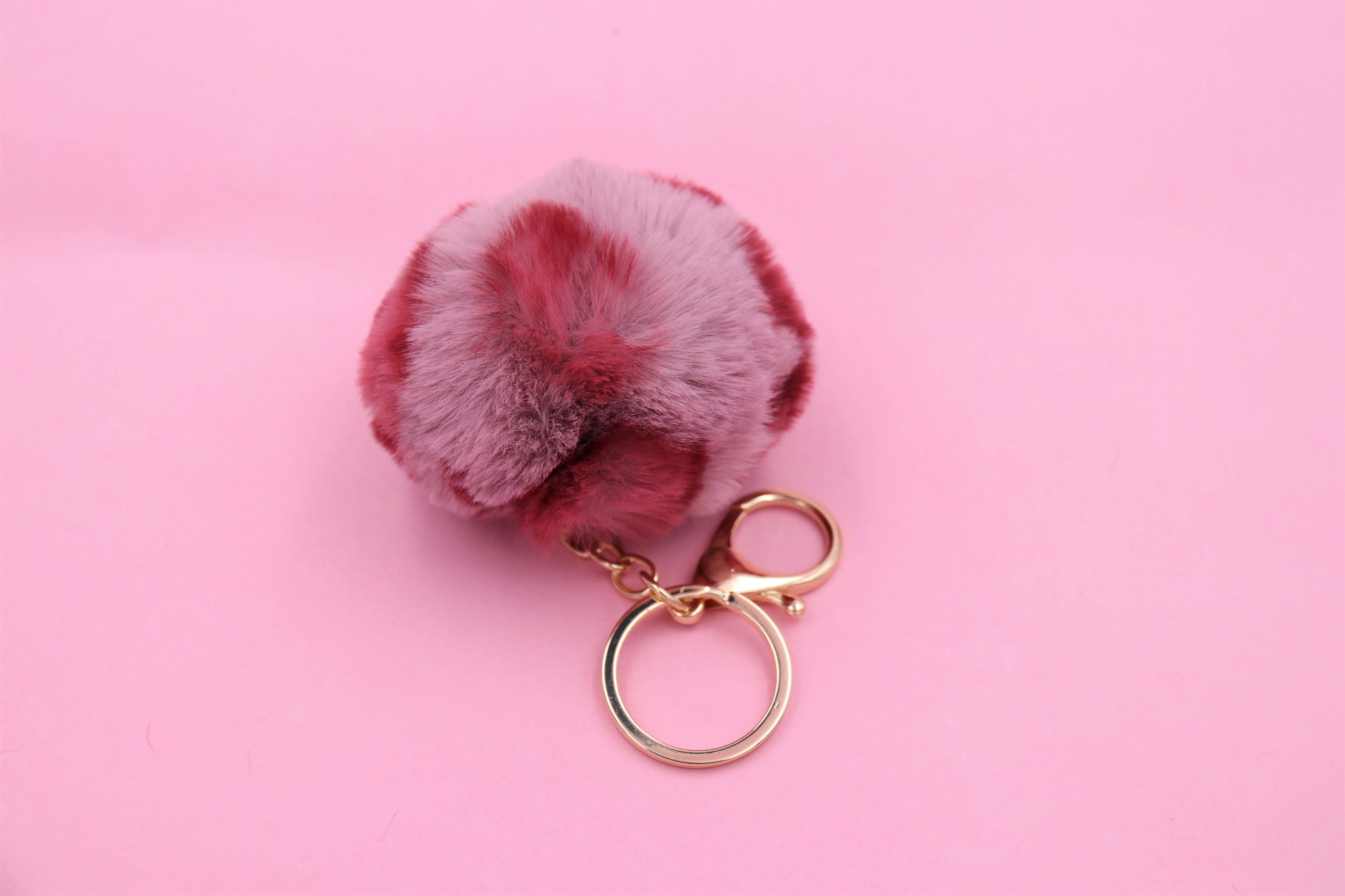 Real Sic – wholesale Keychain – Unisex – Cute Colorful Pom Pom Key chain - Fuzzy Keychains6