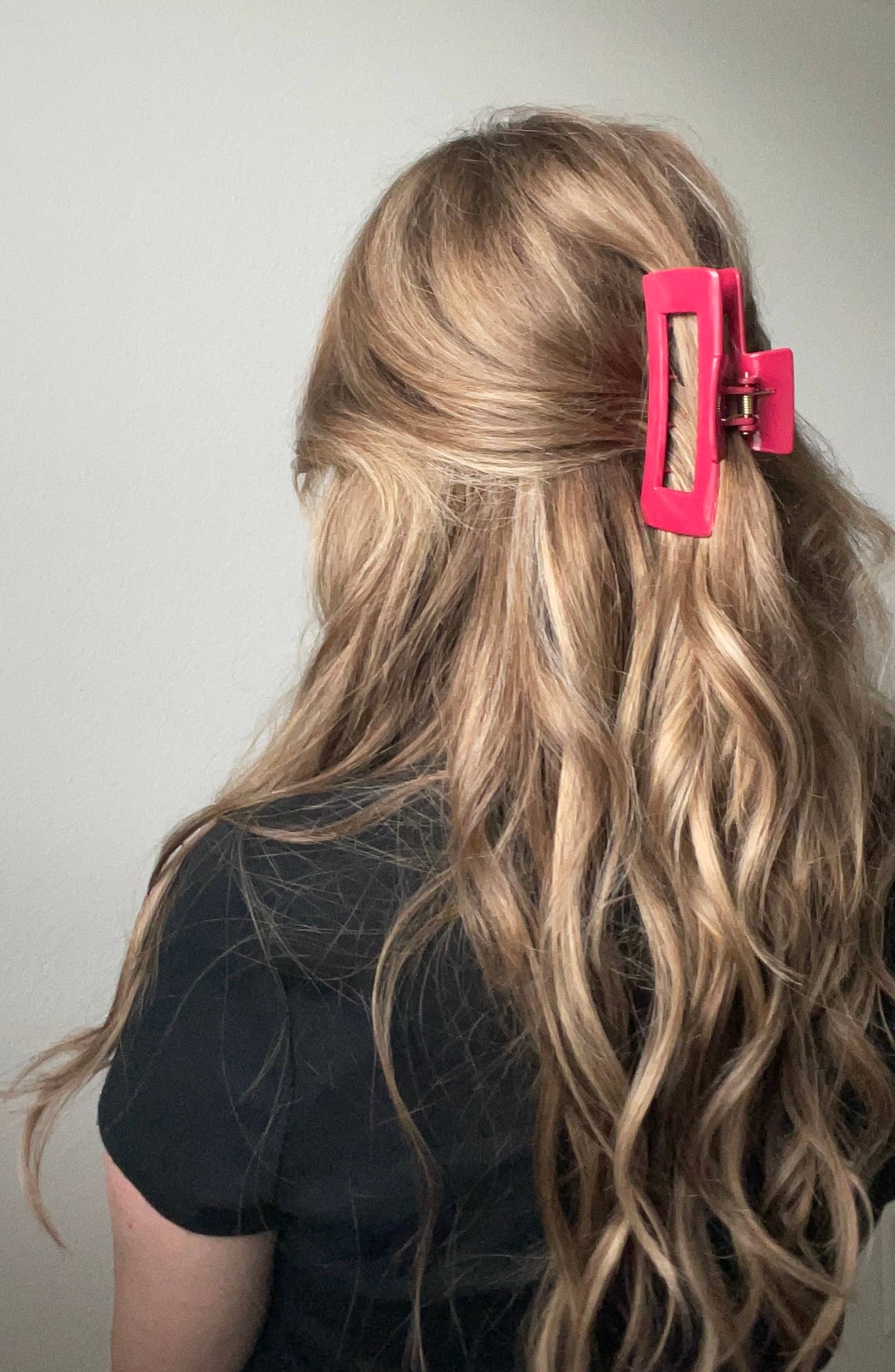 Lyn Luca - Wholesale Hair Clip - Women's - Rectangle Silicone Bendable Claw Clips — Faire’s First Ever!2