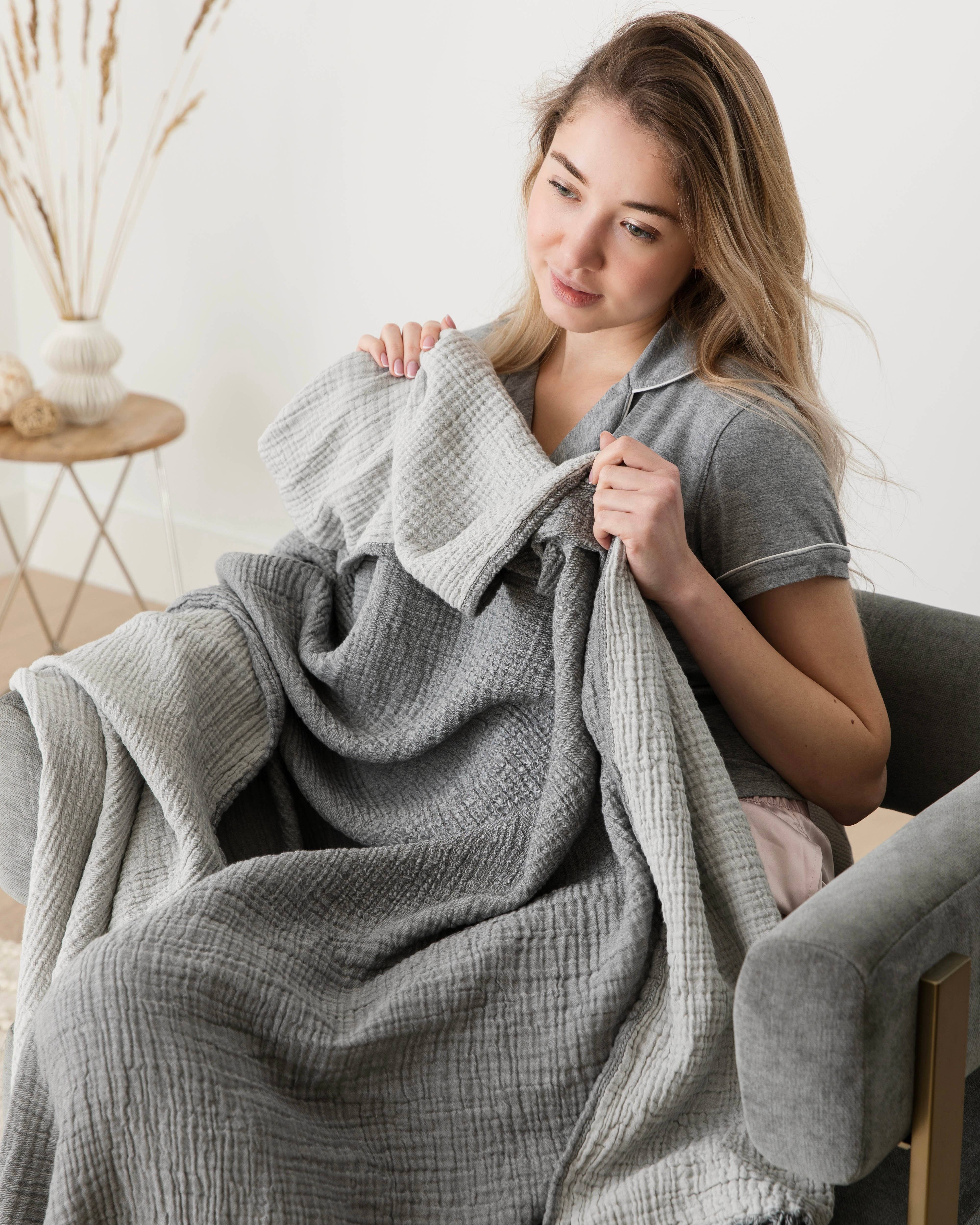 Woven Stories - Wholesale Throw Blanket - Cocoon Cotton Reversible Throw Blanket7