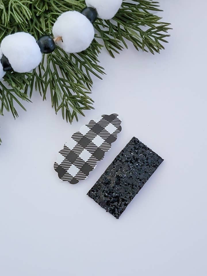 Snap Clip Mix Set-White Buffalo Plaid for wholesale by Dainty Delights Creations