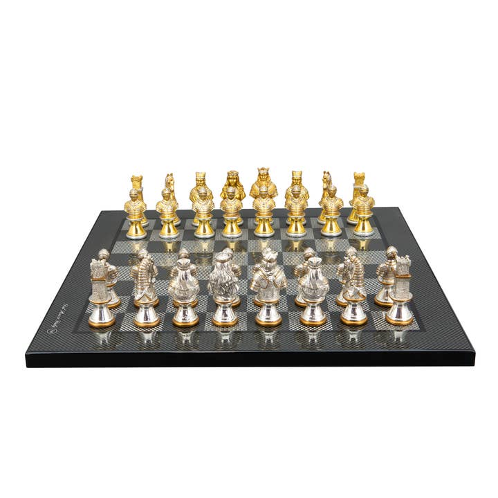 Medieval Warriors Metallschackmän på kolfiberskiva 40cm för wholesale av Dal Rossi Italy