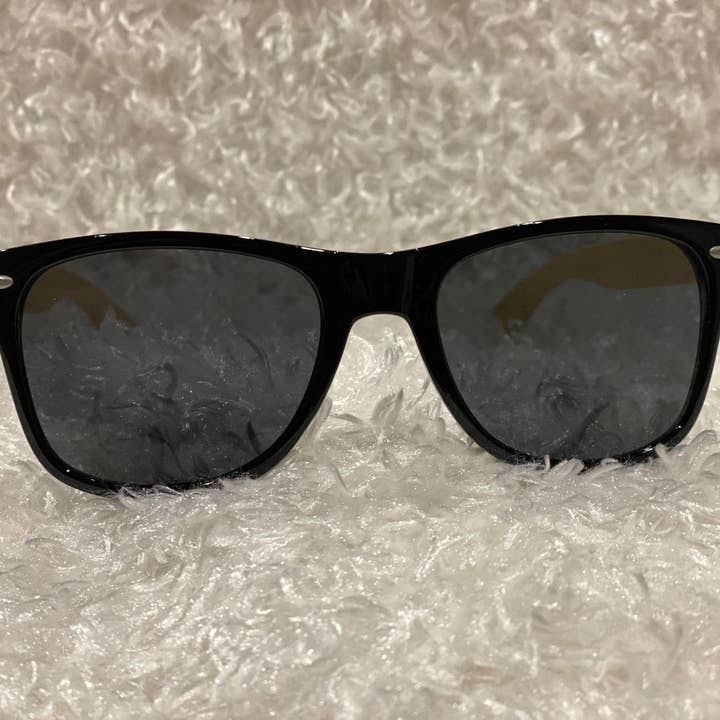 KW Custom Creations - Wholesale Sunglasses - Unisex - Classic Sunglasses Blank2