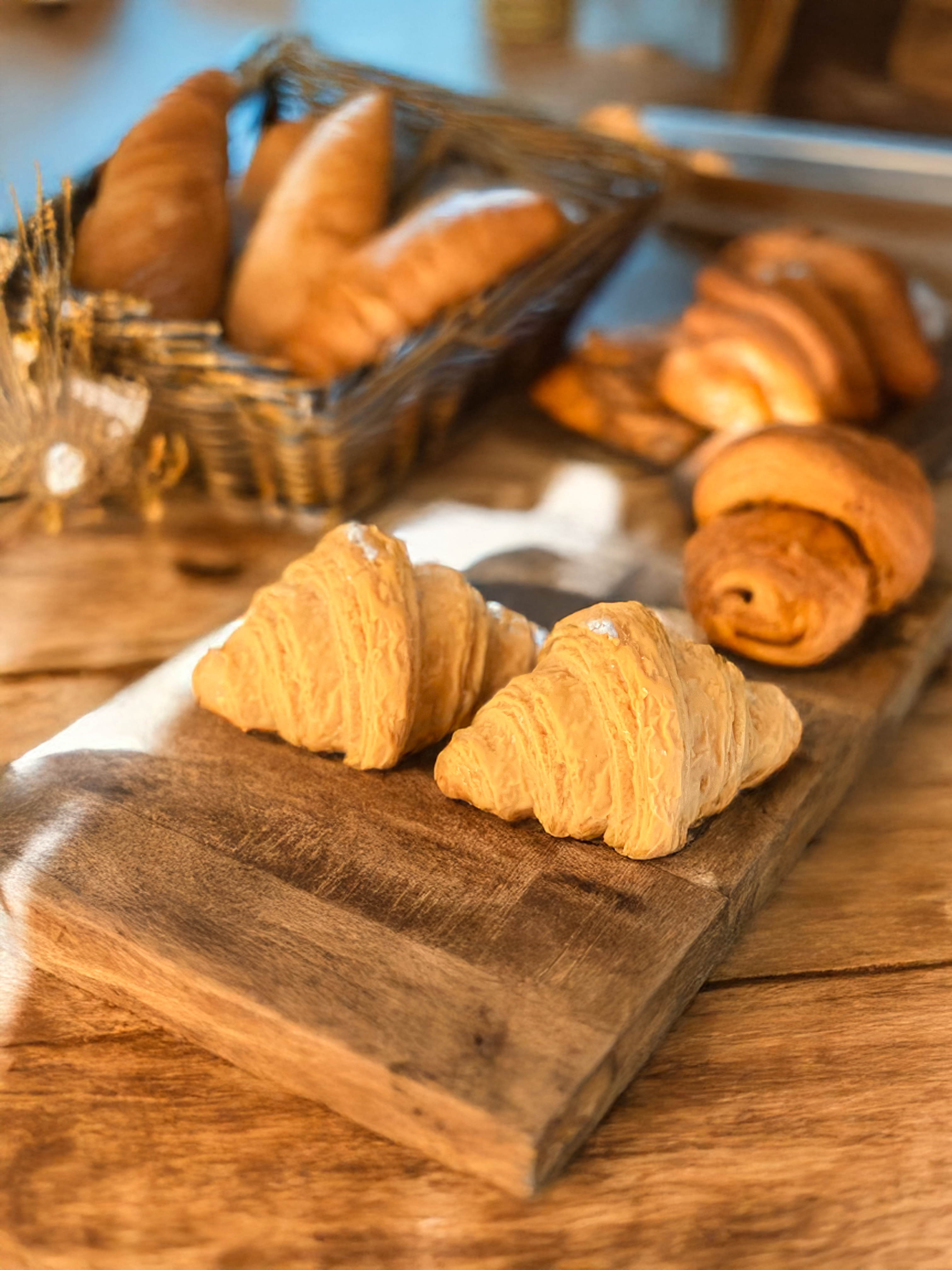 Surfing Road - Vendita all'ingrosso Candele regalo - Candela a forma di croissant profumata al burro fuso1