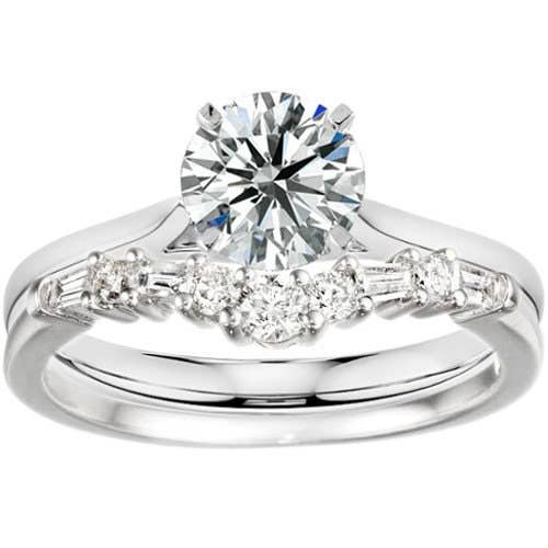 0,35 ct. Afwisselend stokbrood en ronde gebogen trouwring met kubieke zirkonia gemonteerd in sterling zilver (alleen trouwring) voor wholesale door TwoBirch