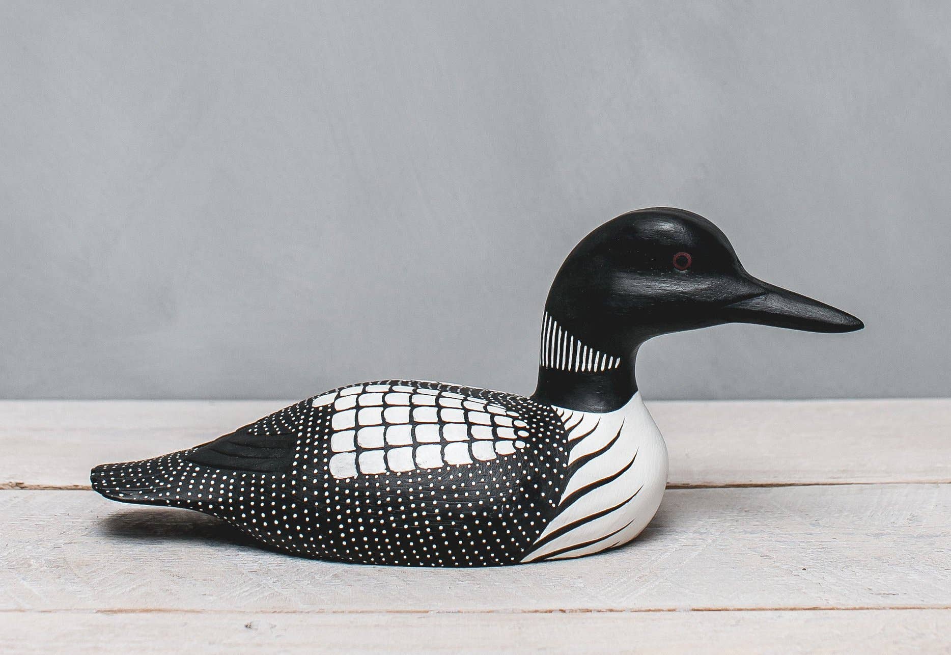 Aviologie - Wholesale Decorative Figurine - Loon - Medium - Straight - 15  -Carved Wooden Ornament
'L2