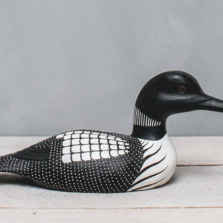 Aviologie - Wholesale Decorative Figurine - Loon - Medium - Straight - 15 -Carved Wooden Ornament
'L2