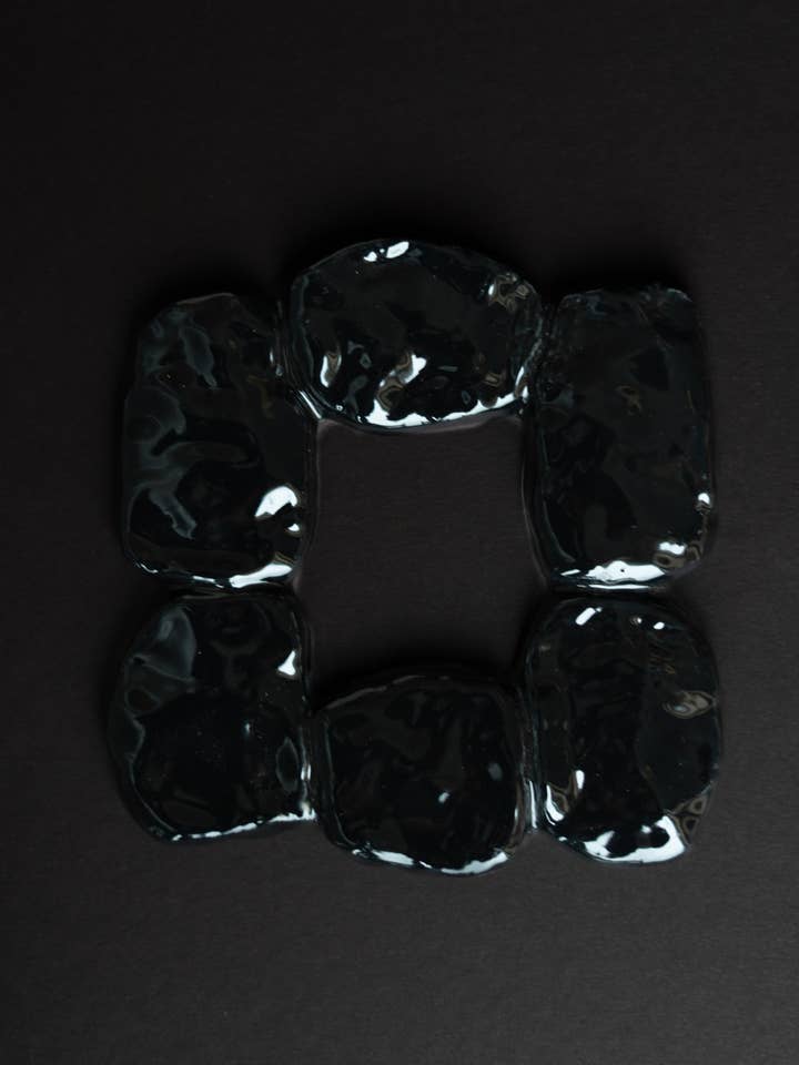 Sisi keramische lijst, glanzend zwart voor wholesale door Sisi, house of style BV