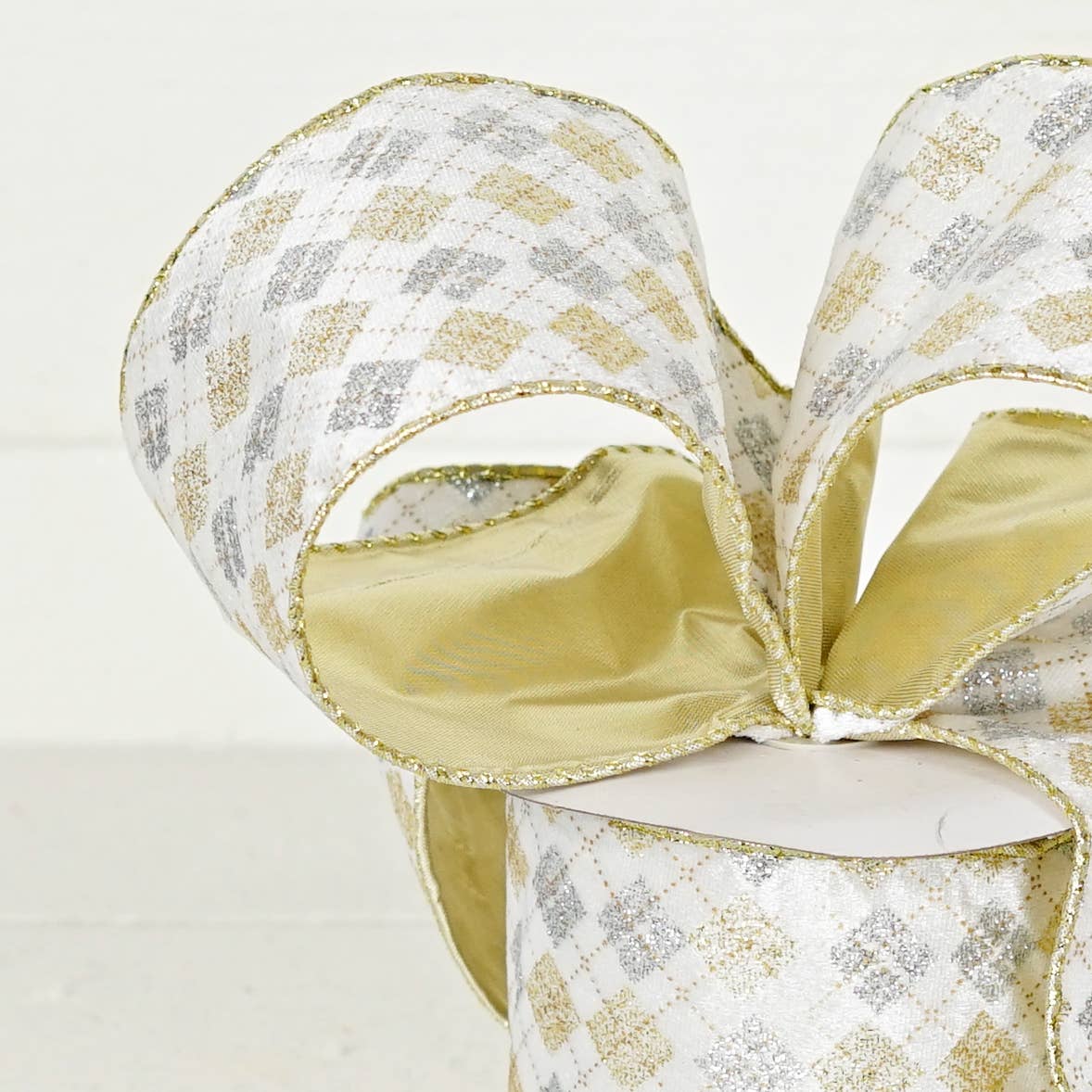 Holiday Depot Inc. - Wholesale Ribbon - Gift Wrapping - 57R0966 - 4inWx10Yard Wired Ribbon-Gold Silver White Velvet1